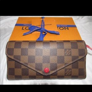 Louis Vuitton Josephine Wallet